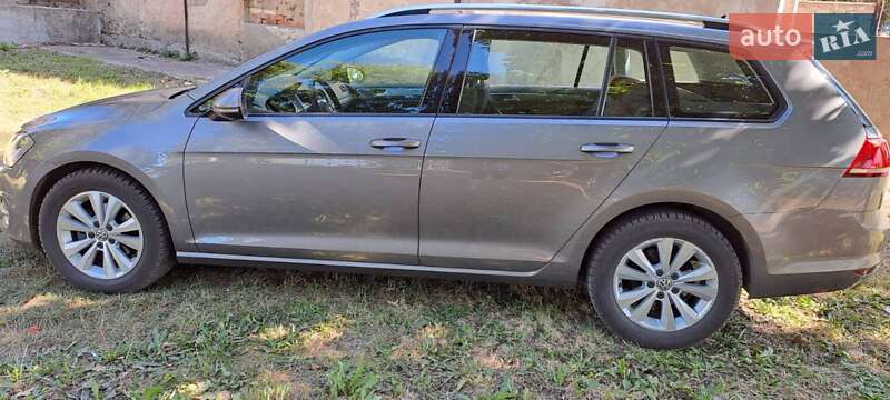 Універсал Volkswagen Golf 2016 в Южноукраїнську
