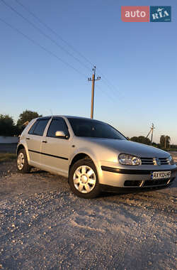 Хэтчбек Volkswagen Golf 1999 в Карловке