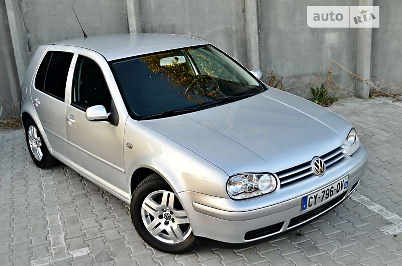 Хэтчбек Volkswagen Golf 2001 в Дрогобыче