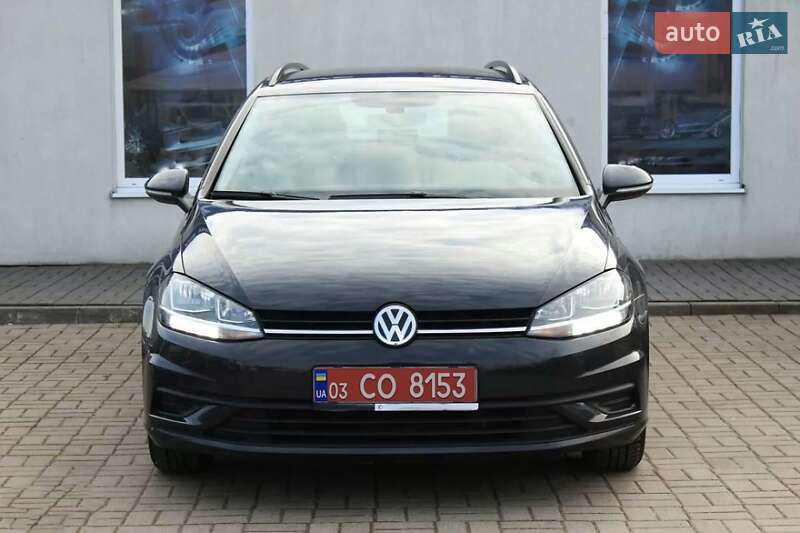 Универсал Volkswagen Golf 2019 в Львове