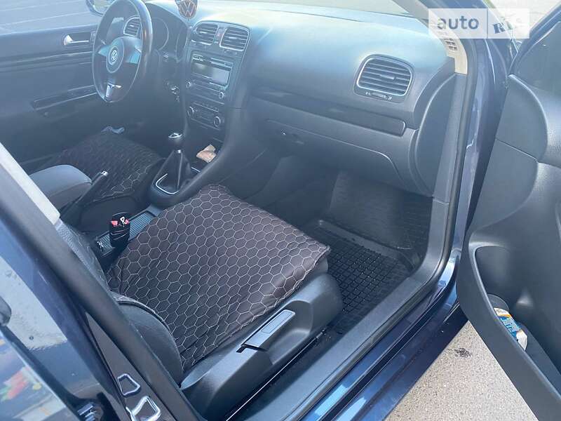 Універсал Volkswagen Golf 2009 в Новомосковську