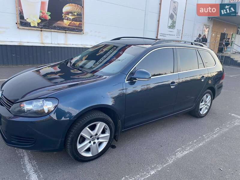 Універсал Volkswagen Golf 2009 в Новомосковську