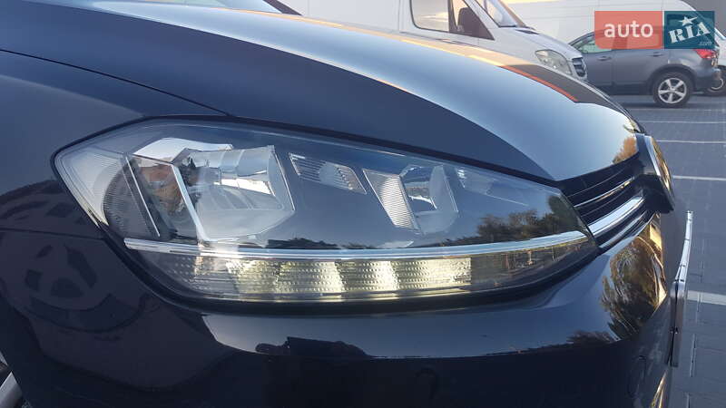 Універсал Volkswagen Golf 2020 в Ужгороді