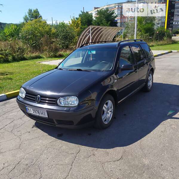 Универсал Volkswagen Golf 2002 в Полтаве