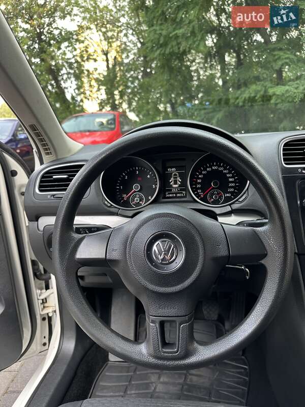 Універсал Volkswagen Golf 2013 в Києві