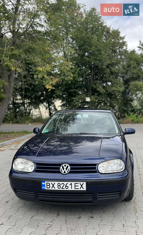 Хетчбек Volkswagen Golf 2001 в Вінниці