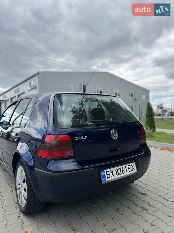 Хетчбек Volkswagen Golf 2001 в Вінниці