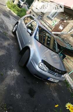 Хетчбек Volkswagen Golf 2003 в Хмельницькому