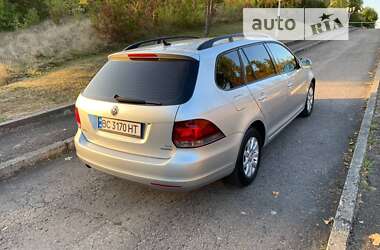 Универсал Volkswagen Golf 2011 в Ровно