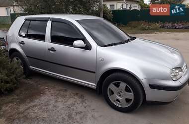 Хэтчбек Volkswagen Golf 2002 в Полтаве