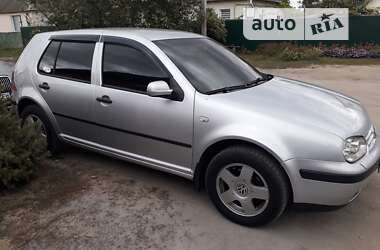 Хэтчбек Volkswagen Golf 2002 в Полтаве