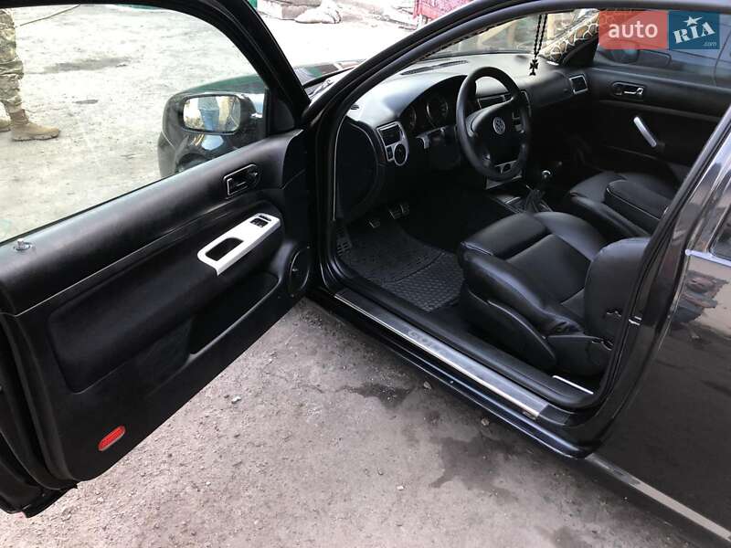 Хетчбек Volkswagen Golf 2002 в Білій Церкві