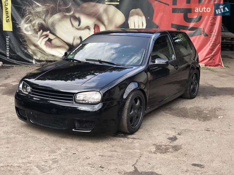 Хетчбек Volkswagen Golf 2002 в Білій Церкві