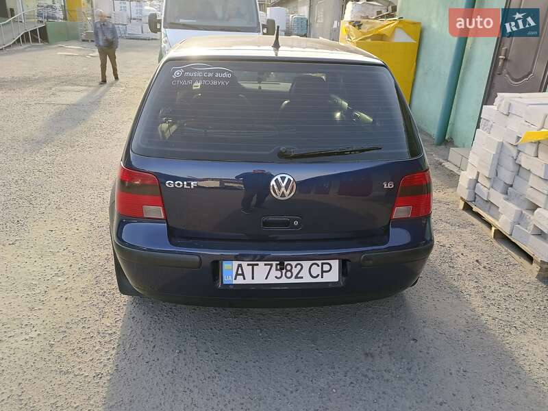 Хетчбек Volkswagen Golf 2002 в Івано-Франківську