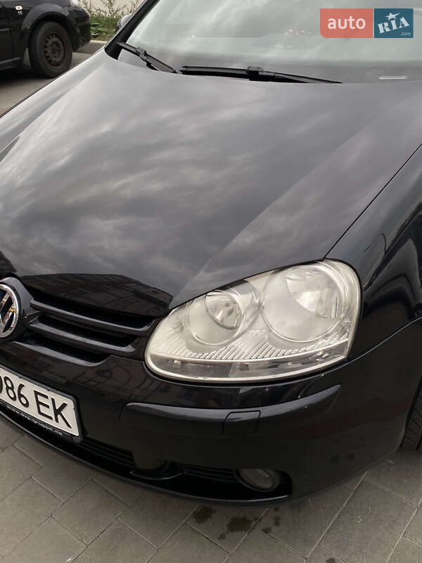 Хэтчбек Volkswagen Golf 2006 в Тернополе