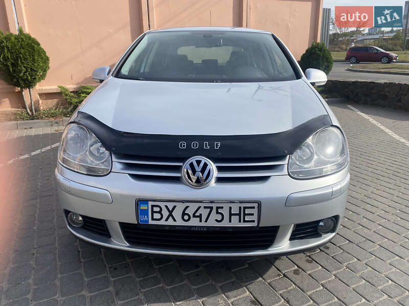 Хетчбек Volkswagen Golf 2008 в Хмельницькому