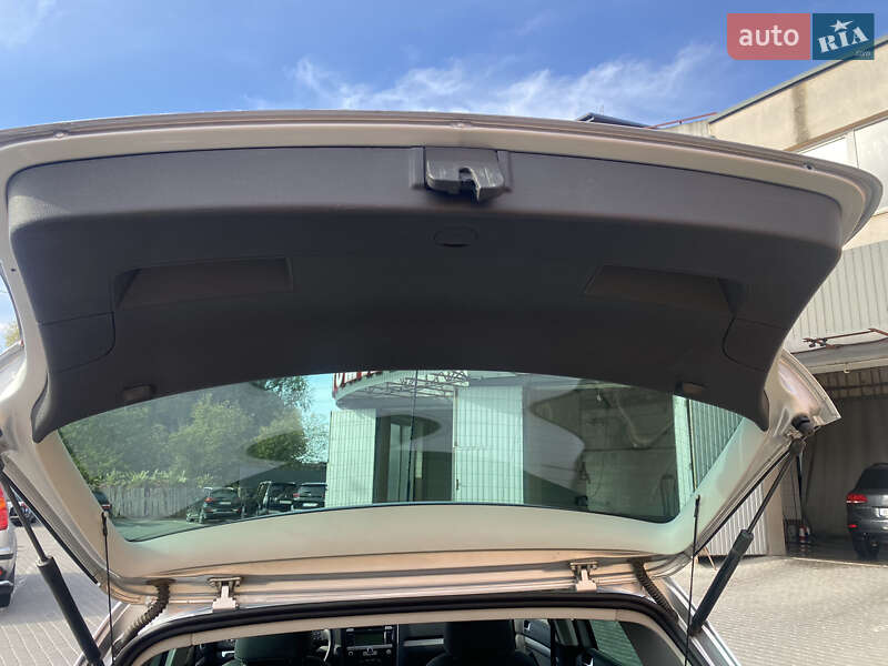 Хетчбек Volkswagen Golf 2008 в Хмельницькому