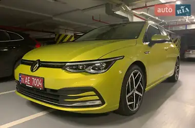 Volkswagen Golf 2021