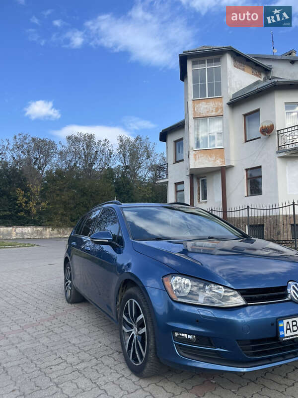 Універсал Volkswagen Golf 2016 в Вінниці
