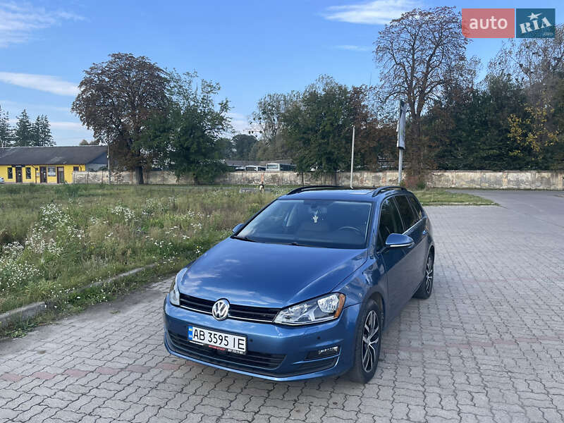 Універсал Volkswagen Golf 2016 в Вінниці