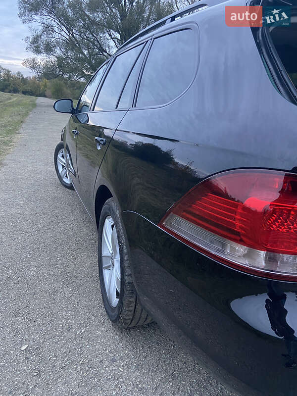 Универсал Volkswagen Golf 2011 в Ивано-Франковске