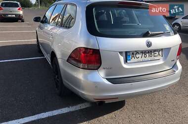 Универсал Volkswagen Golf 2010 в 