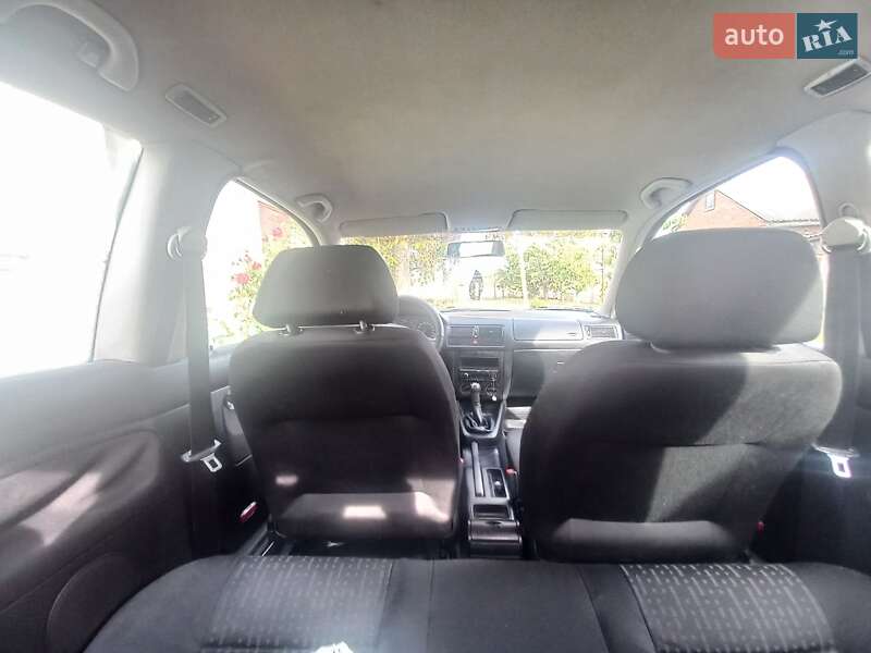 Volkswagen Golf 2001