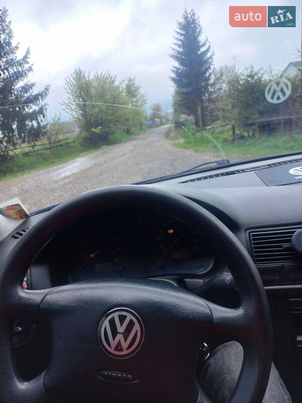 Універсал Volkswagen Golf 1999 в Івано-Франківську
