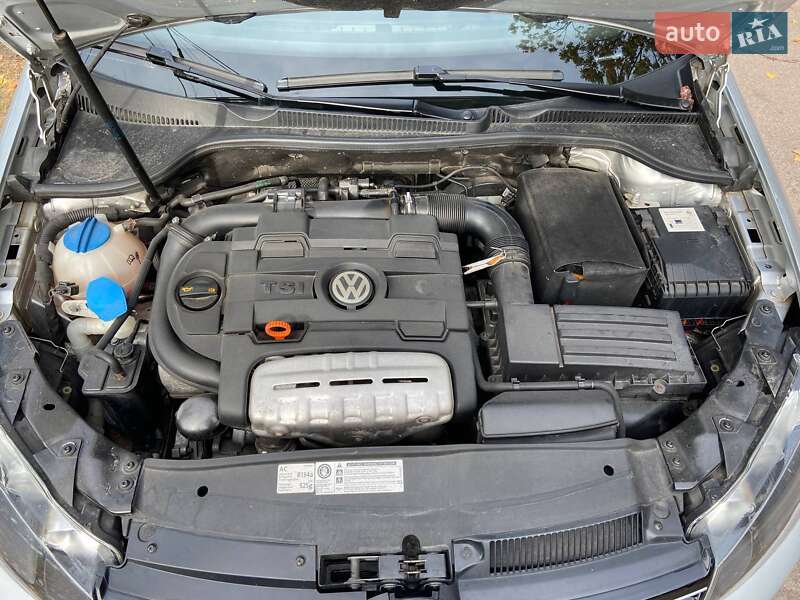 Хетчбек Volkswagen Golf 2012 в Черкасах