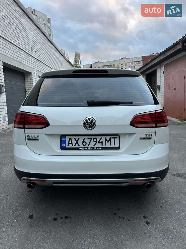 Універсал Volkswagen Golf 2017 в Харкові