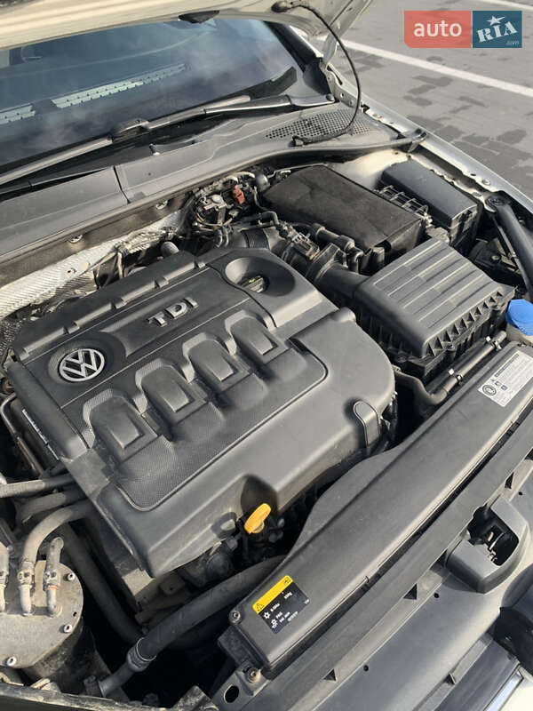 Универсал Volkswagen Golf 2015 в Луцке