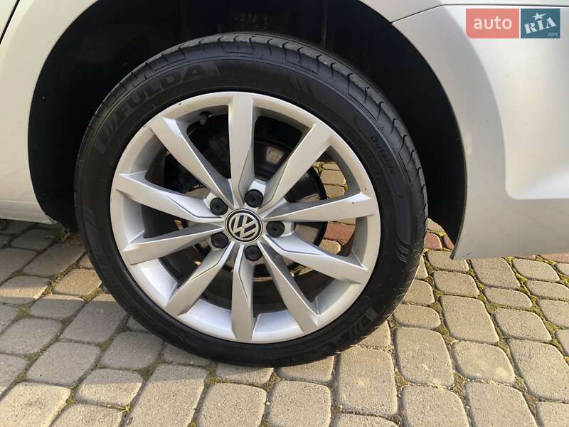 Універсал Volkswagen Golf 2013 в Трускавці