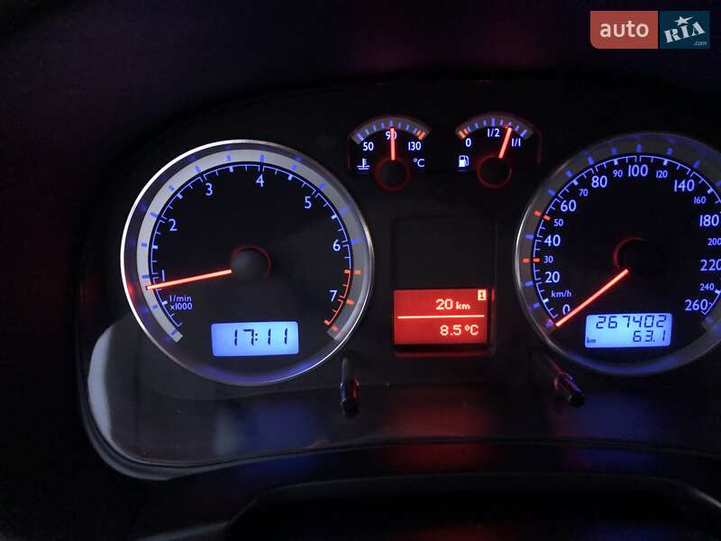 Хэтчбек Volkswagen Golf 2002 в Косове