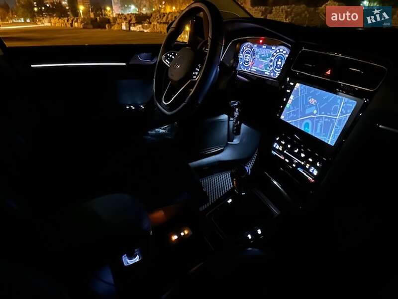 Універсал Volkswagen Golf 2015 в Харкові
