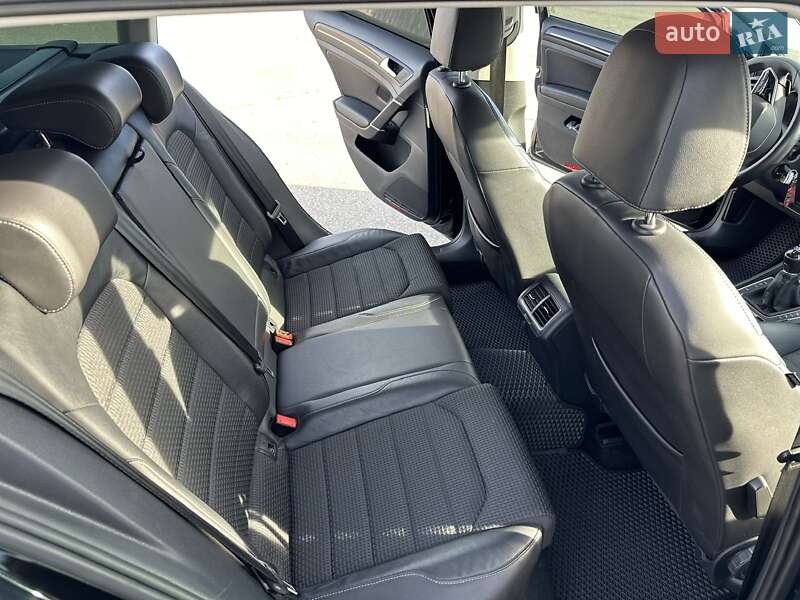 Універсал Volkswagen Golf 2015 в Харкові