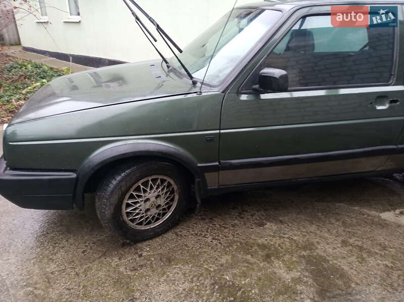 Хетчбек Volkswagen Golf 1988 в Кам'янському