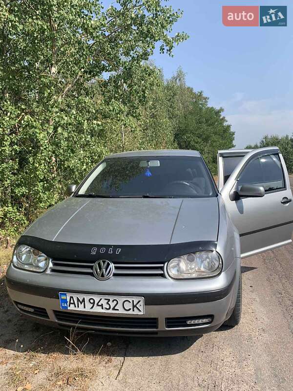 Хэтчбек Volkswagen Golf 2003 в Житомире фото 2 Хэтчбек Volkswagen Golf 2003 в Житомире