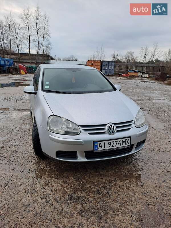 Хетчбек Volkswagen Golf 2008 в Ізюмі