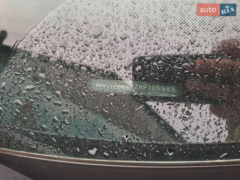 Хетчбек Volkswagen Golf 2008 в Ізюмі