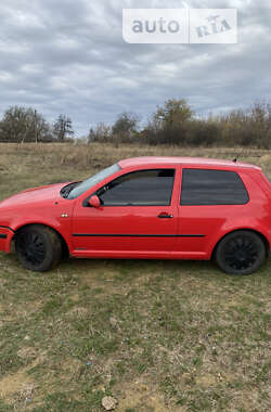 Хэтчбек Volkswagen Golf 1998 в Подольске