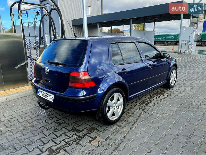 Хетчбек Volkswagen Golf 2002 в Одесі