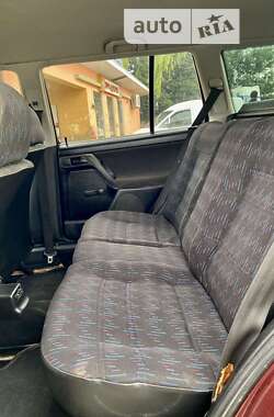 Універсал Volkswagen Golf 1994 в 