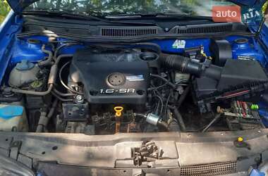 Хэтчбек Volkswagen Golf 1998 в Харькове