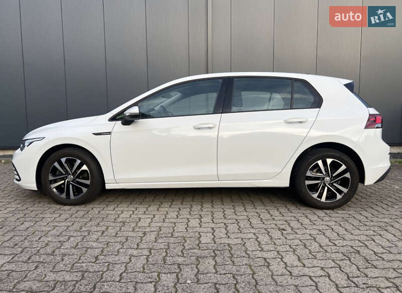 Хетчбек Volkswagen Golf 2020 в Дніпрі