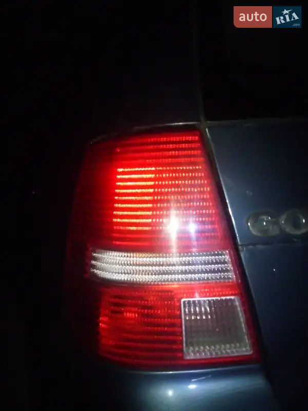 Volkswagen Golf 2003