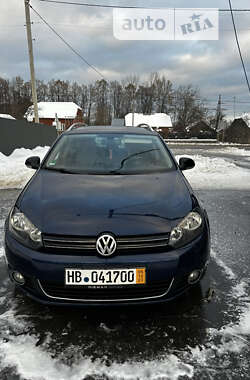 Универсал Volkswagen Golf 2011 в Долине