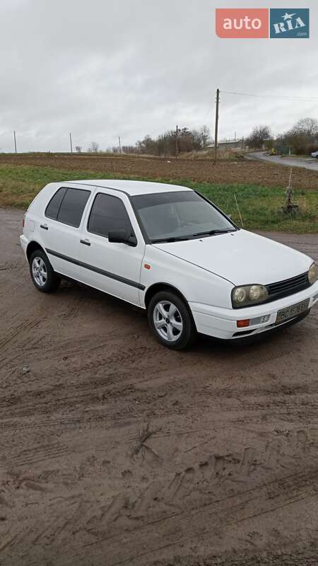 Хетчбек Volkswagen Golf 1997 в Львові