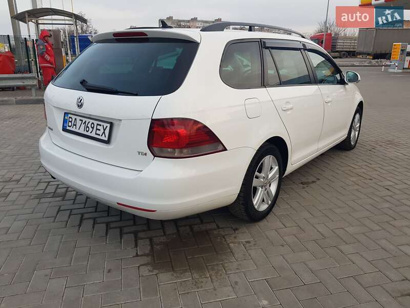 Універсал Volkswagen Golf 2011 в Кропивницькому