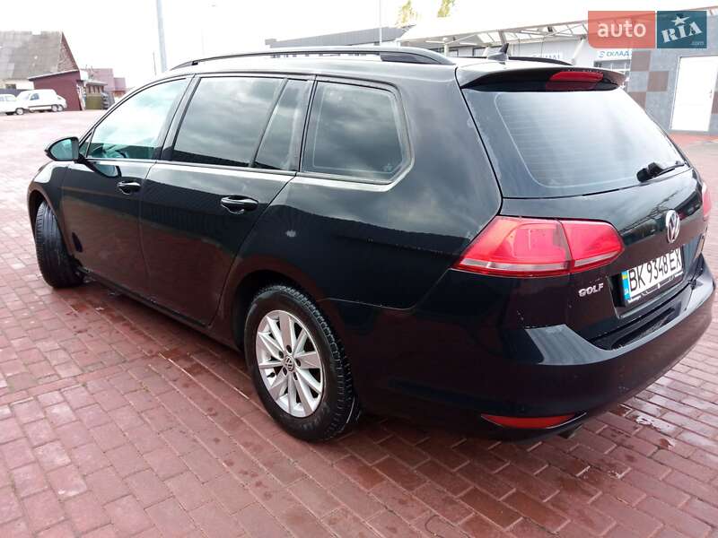 Універсал Volkswagen Golf 2016 в Сарнах