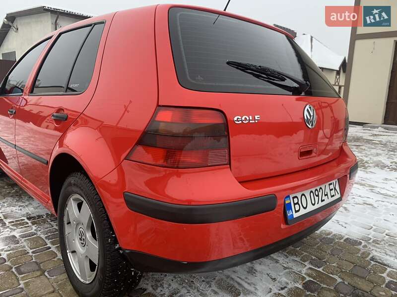 Хетчбек Volkswagen Golf 1999 в Тернополі